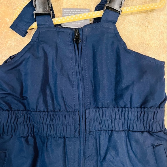 Overall snow pants size 3T in navy - Picture 3 of 3